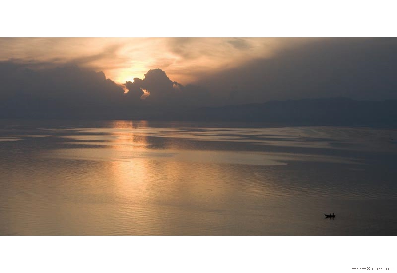 Lake Albert, Uganda/Democratic Republic of the Congo: